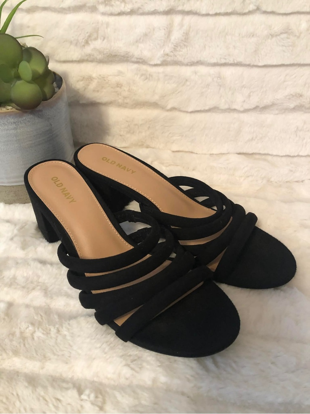 Like New Old Navy Sandals